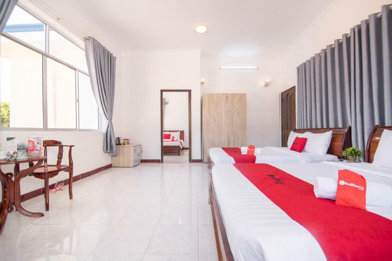 RedDoorz Plus near Bai Truoc Vũng Tàu Exterior foto